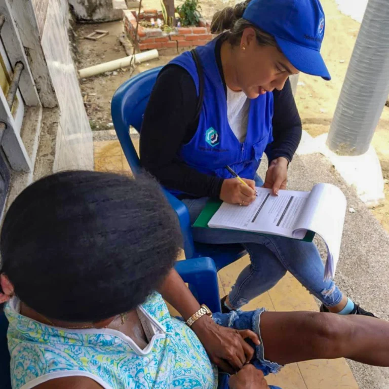 Realizacion de encuestas de intencion de voto Colombia por Opinión y Mercadeo LTDA